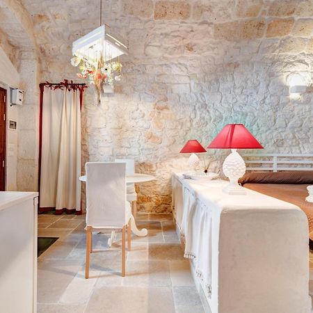 Le Bianche Suites Остуни Экстерьер фото