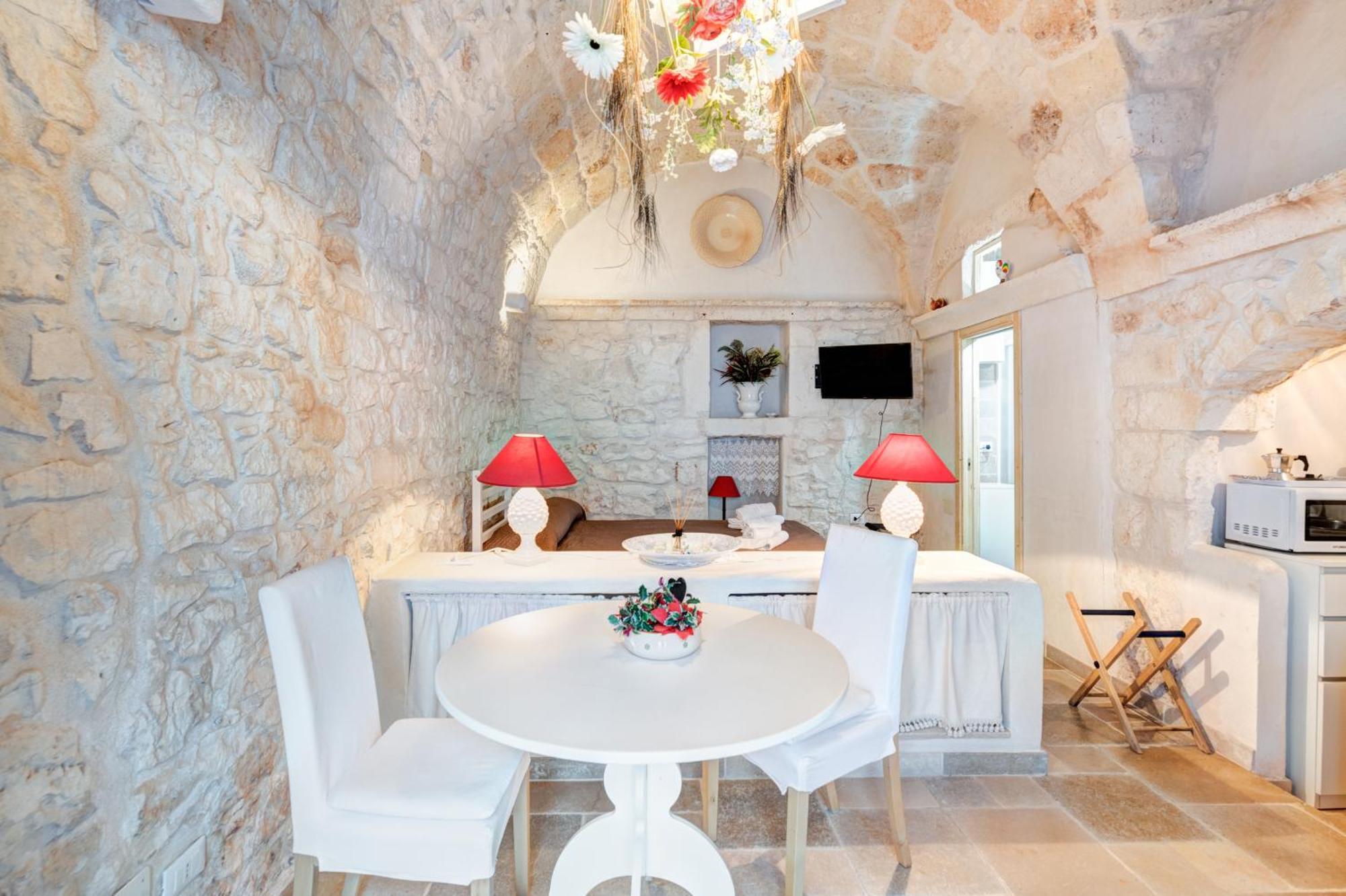 Le Bianche Suites Остуни Экстерьер фото