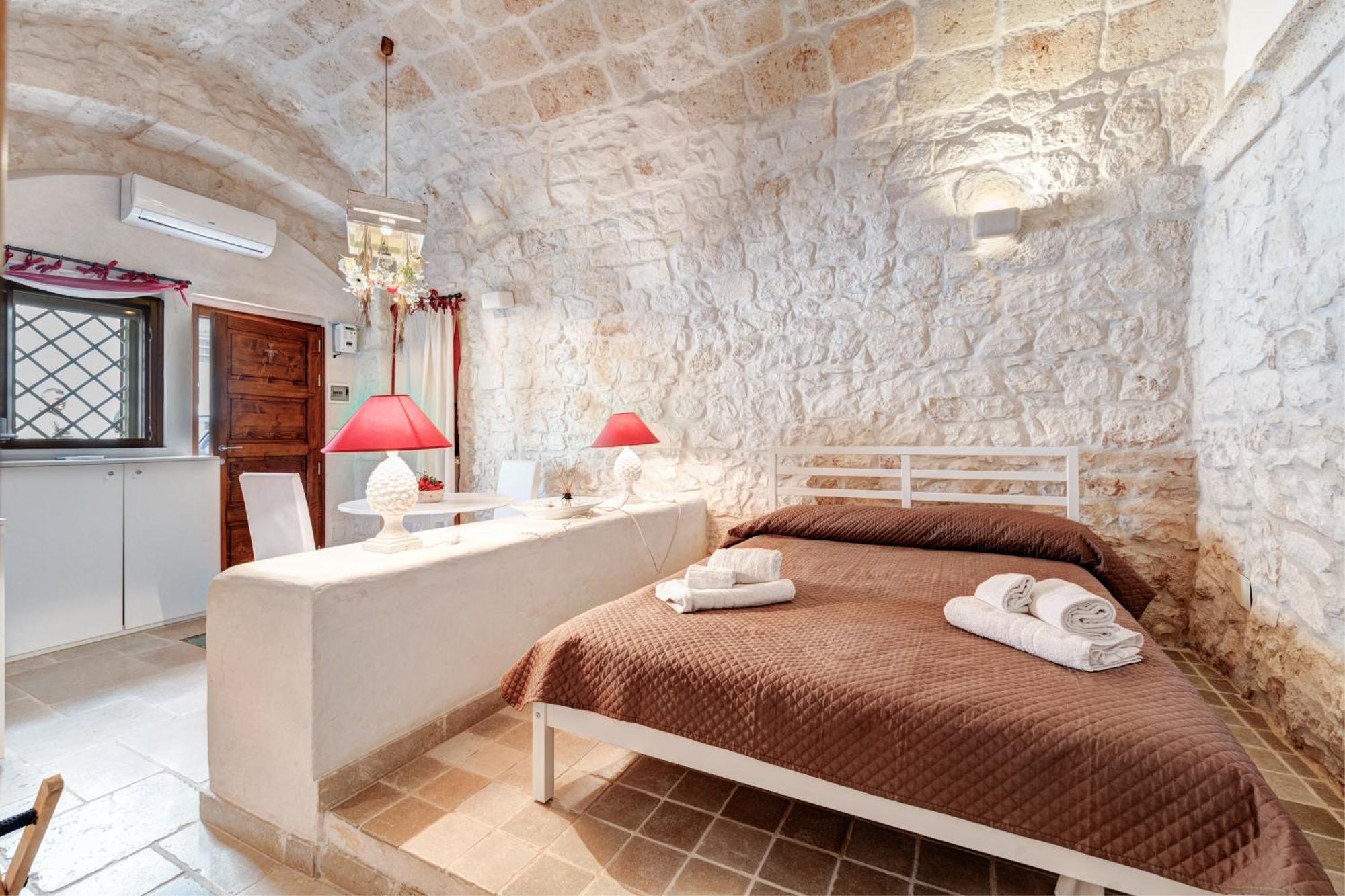Le Bianche Suites Остуни Экстерьер фото