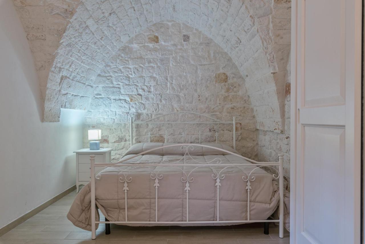 Le Bianche Suites Остуни Экстерьер фото